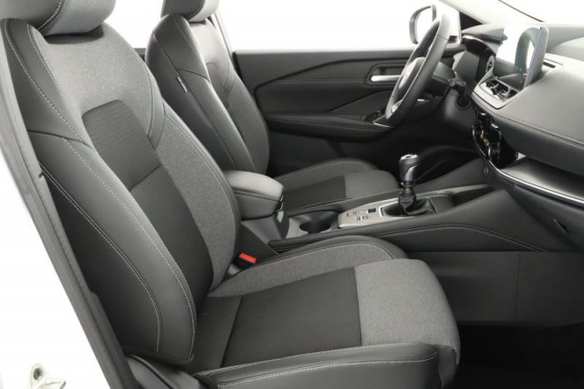 Nissan Qashqai  1.3 DIG-T MHEV 