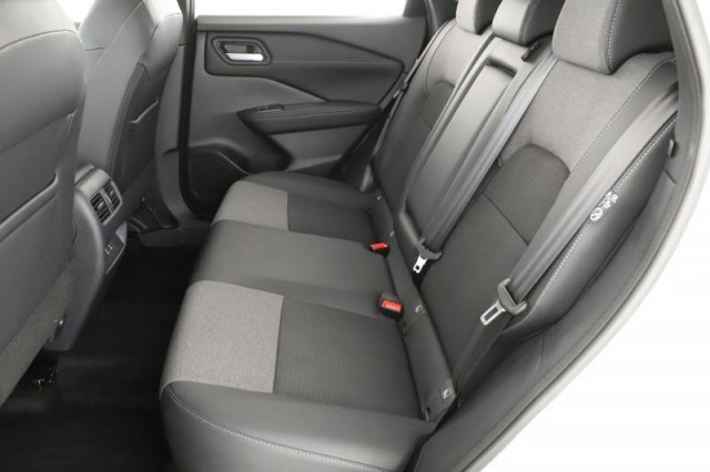 Nissan Qashqai  1.3 DIG-T MHEV 