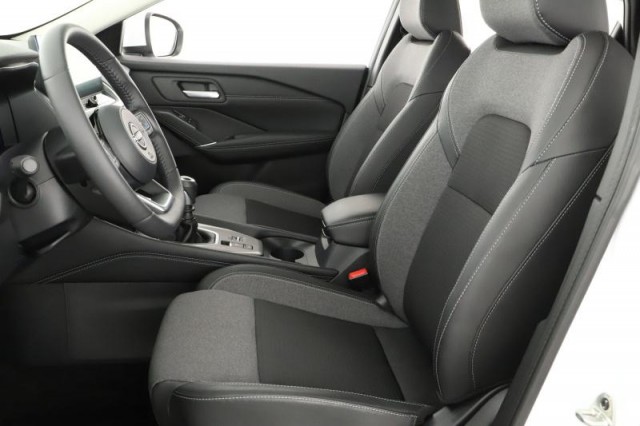 Nissan Qashqai  1.3 DIG-T MHEV 