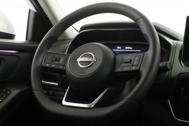 Nissan Qashqai  1.3 DIG-T MHEV 