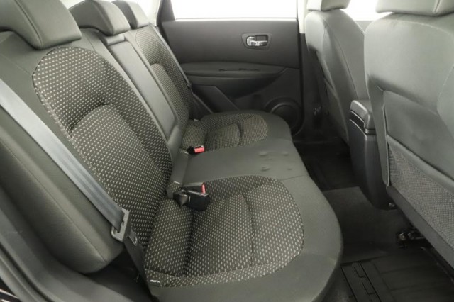 Nissan Qashqai  1.6 