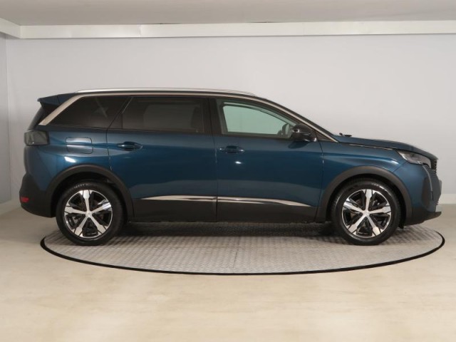 Peugeot 5008  1.5 BlueHDi 