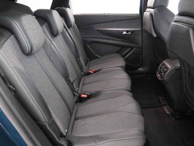 Peugeot 5008  1.5 BlueHDi 