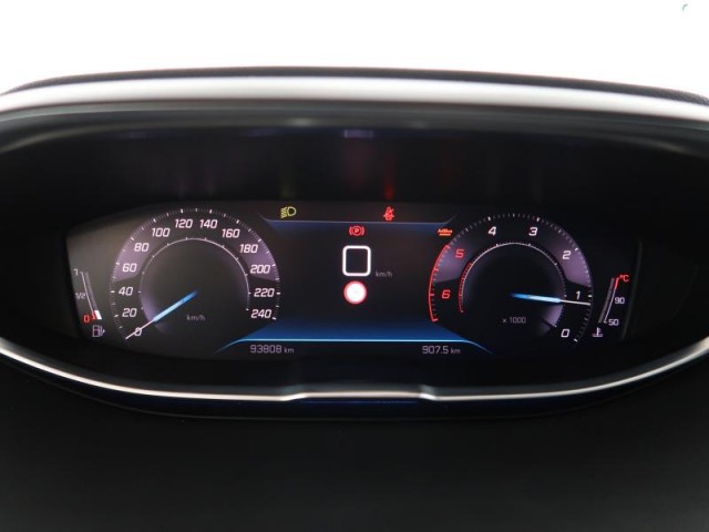 Peugeot 5008  1.5 BlueHDi 