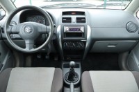 Suzuki SX4  1.5 i GL