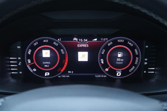 Škoda Karoq  1.5 TSI Sportline