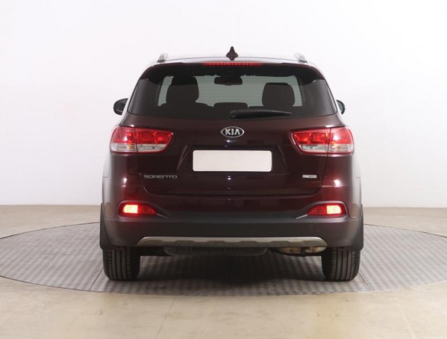 Kia Sorento  2.2 CRDi 