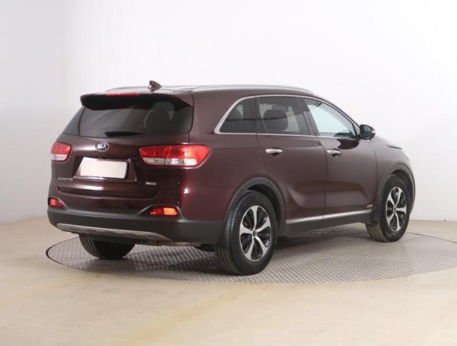 Kia Sorento  2.2 CRDi 