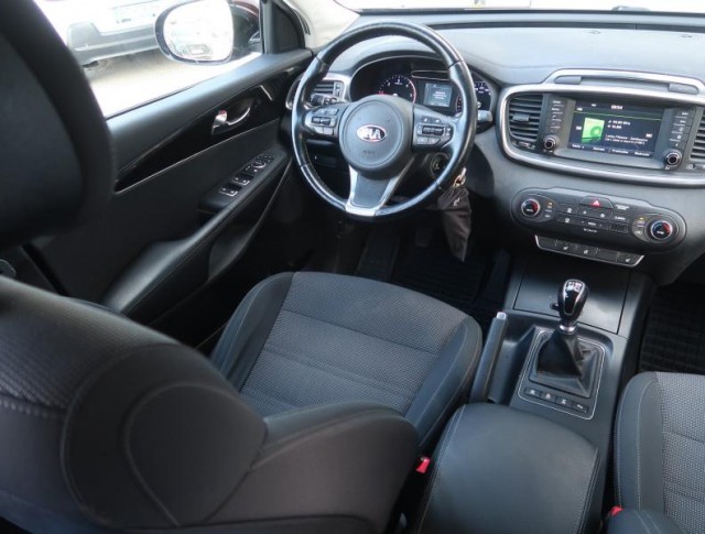 Kia Sorento  2.2 CRDi 
