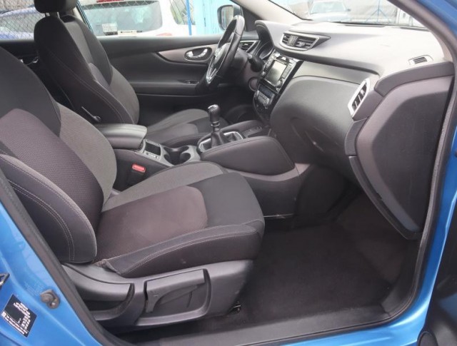 Nissan Qashqai  1.3 DIG-T 