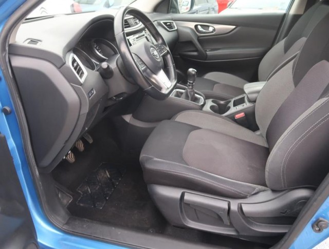 Nissan Qashqai  1.3 DIG-T 