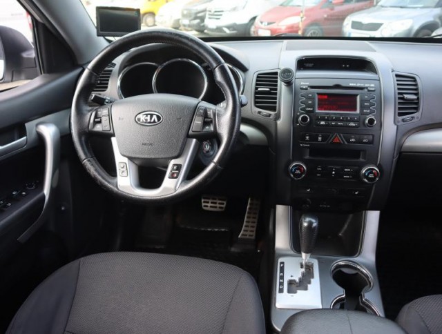 Kia Sorento  2.2 CRDi 