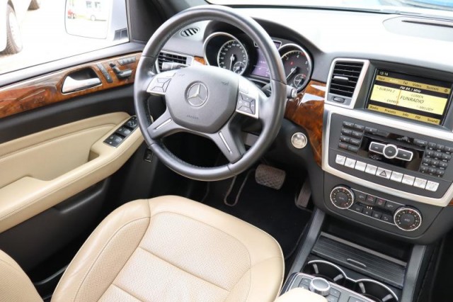 Mercedes-Benz ML  ML 350 BlueTEC Sport