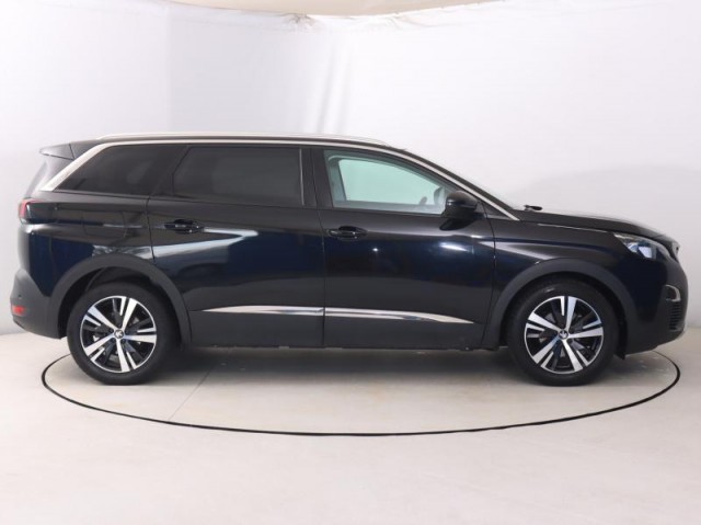 Peugeot 5008  1.5 BlueHDi Allure