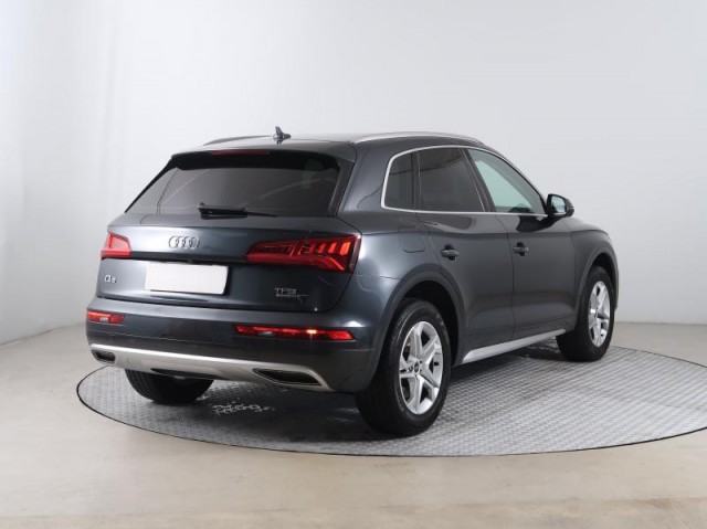 Audi Q5  2.0 TFSI 