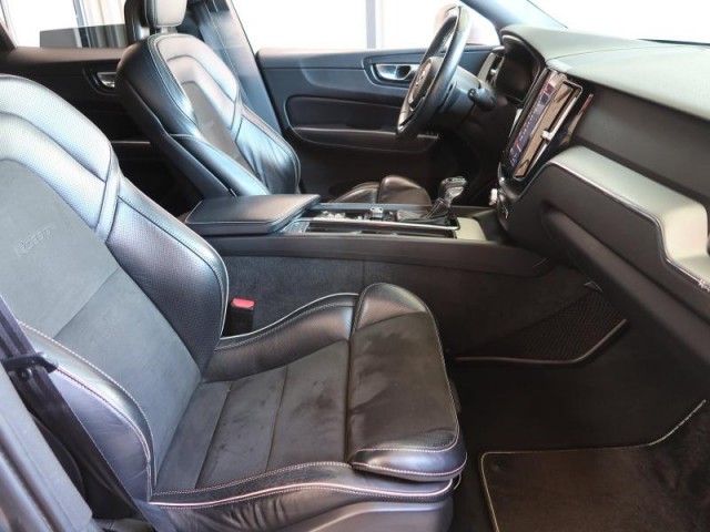 Volvo XC60  D4 R-Design