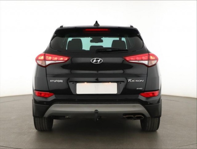 Hyundai Tucson  2.0 CRDi 