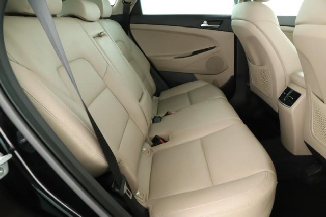 Hyundai Tucson  2.0 CRDi 