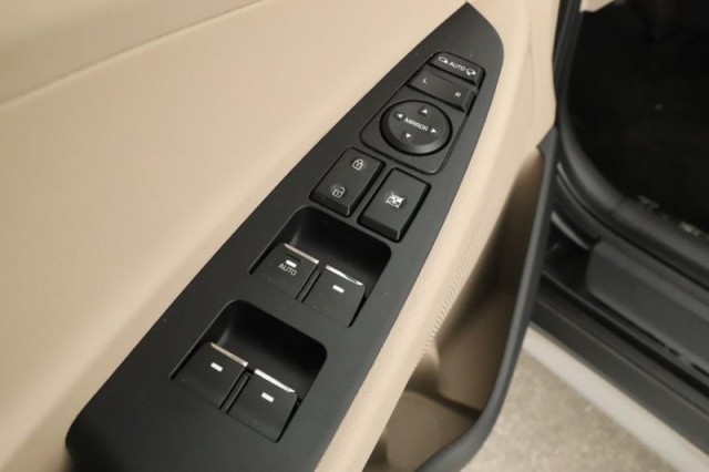 Hyundai Tucson  2.0 CRDi 