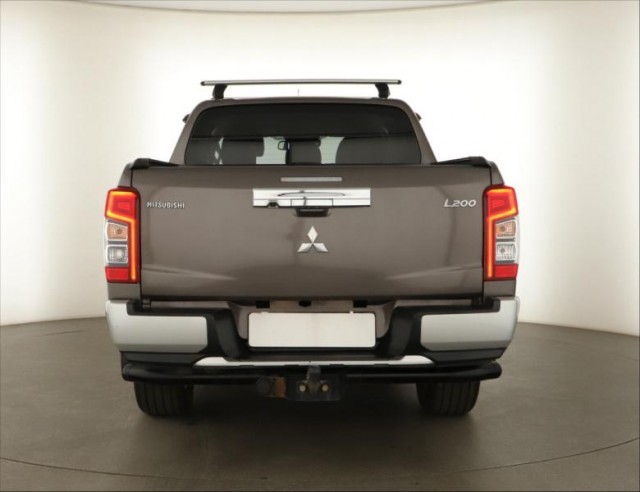 Mitsubishi L200  2.2 DI-D 