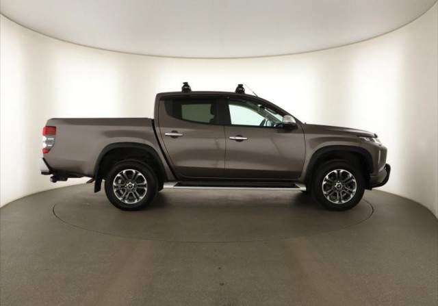 Mitsubishi L200  2.2 DI-D 