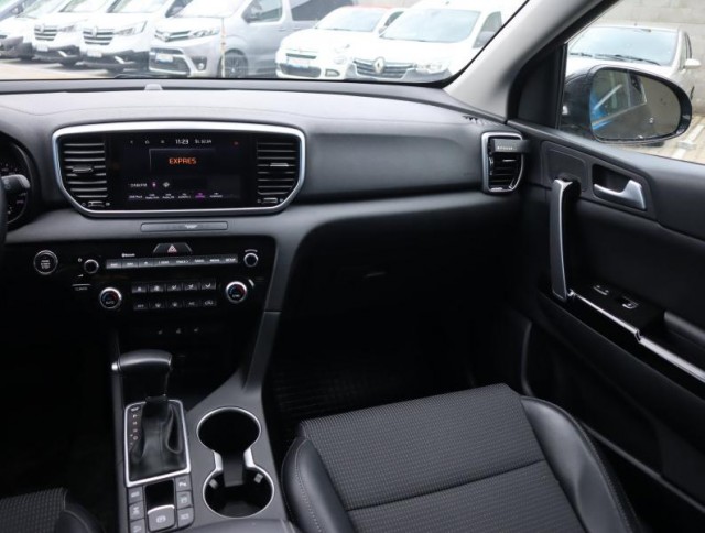 Kia Sportage  1.6 CRDi MHEV Platinum