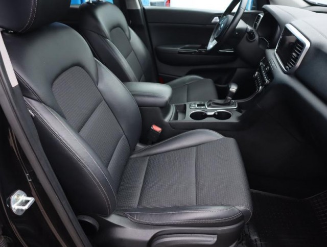 Kia Sportage  1.6 CRDi MHEV Platinum