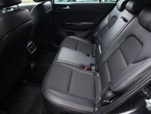 Kia Sportage  1.6 CRDi MHEV Platinum