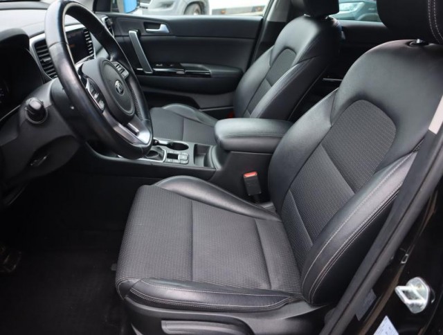 Kia Sportage  1.6 CRDi MHEV Platinum