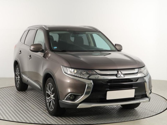 Mitsubishi Outlander  2.0 