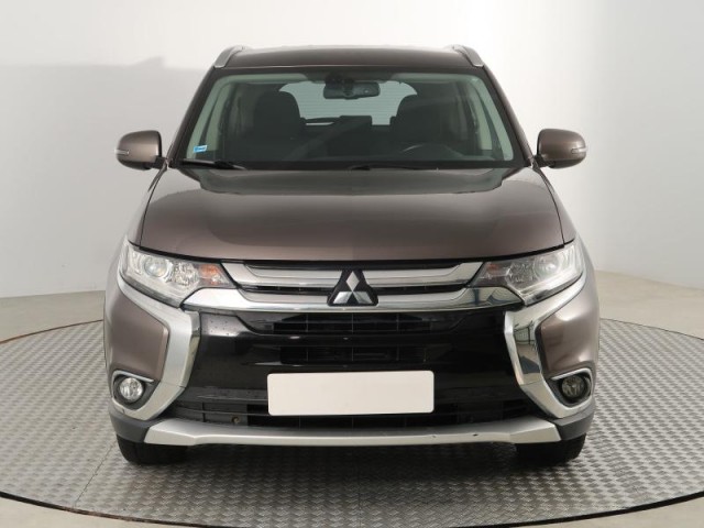 Mitsubishi Outlander  2.0 