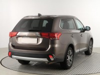 Mitsubishi Outlander  2.0 