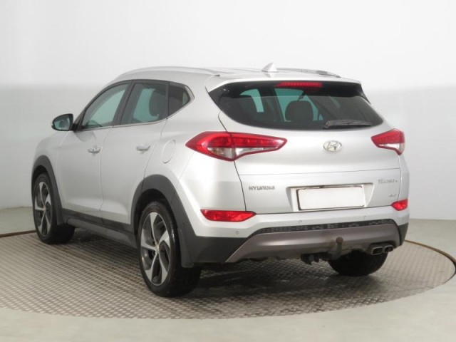 Hyundai Tucson  2.0 CRDi 