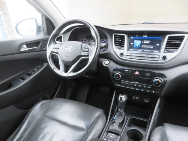 Hyundai Tucson  2.0 CRDi 