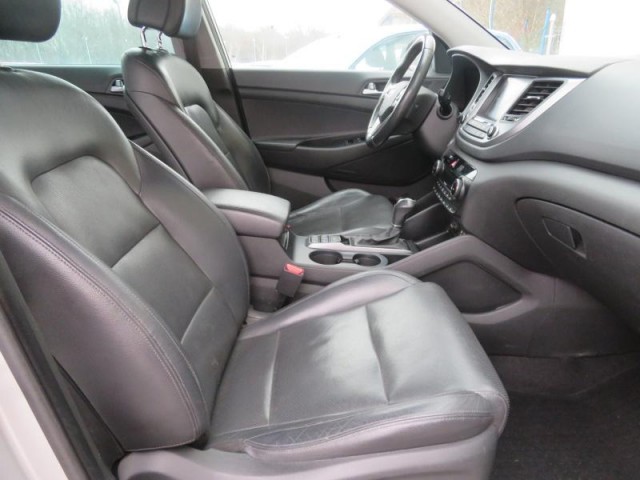 Hyundai Tucson  2.0 CRDi 