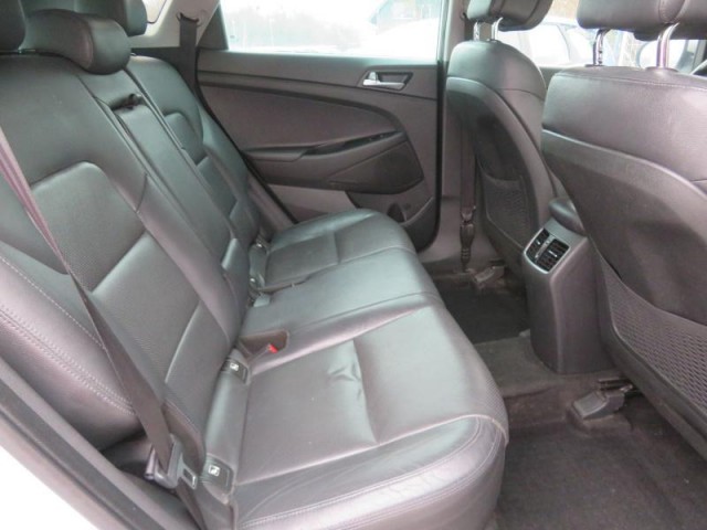 Hyundai Tucson  2.0 CRDi 