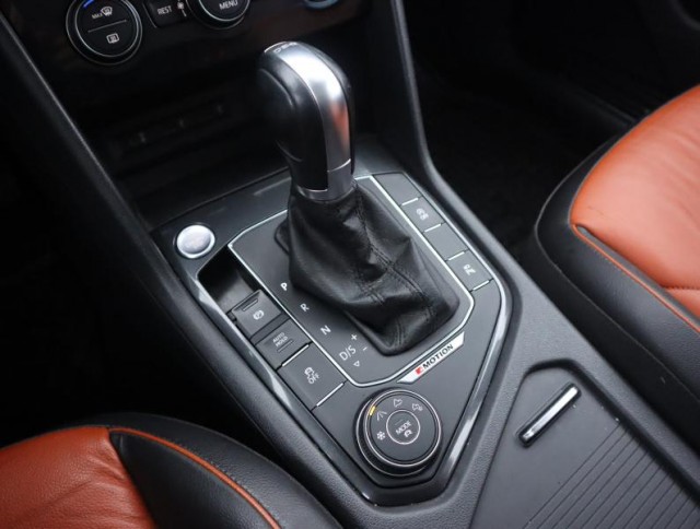 Volkswagen Tiguan  2.0 BiTDI R-Line