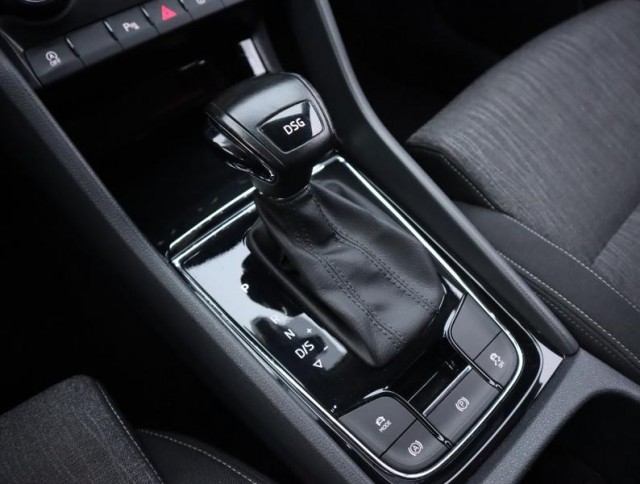 Škoda Karoq  1.5 TSI Style