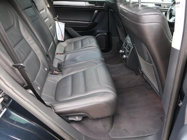 Volkswagen Touareg  3.0 TDI Business