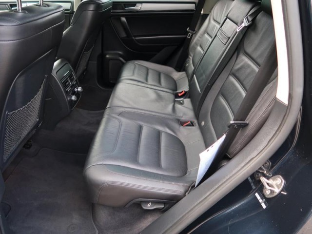 Volkswagen Touareg  3.0 TDI Business