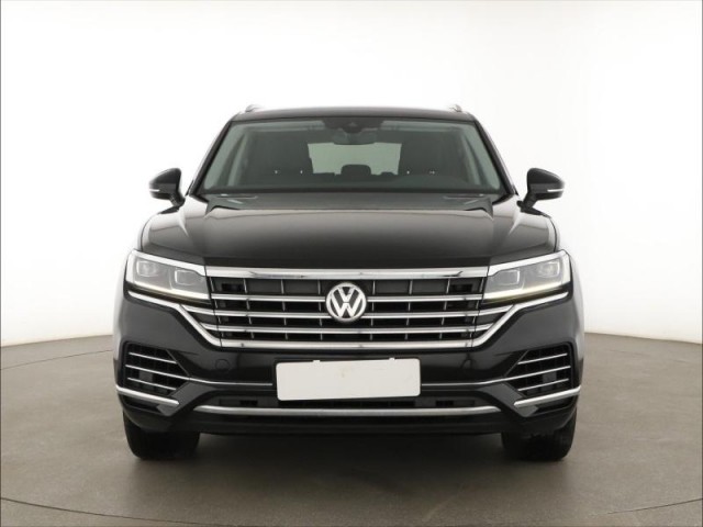 Volkswagen Touareg  3.0 TDI 