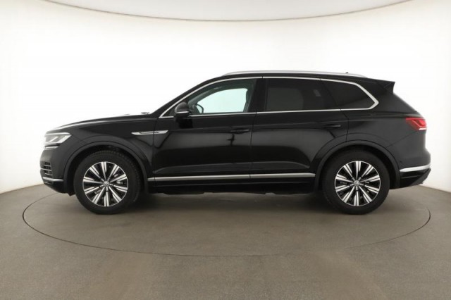 Volkswagen Touareg  3.0 TDI 
