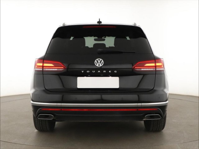 Volkswagen Touareg  3.0 TDI 