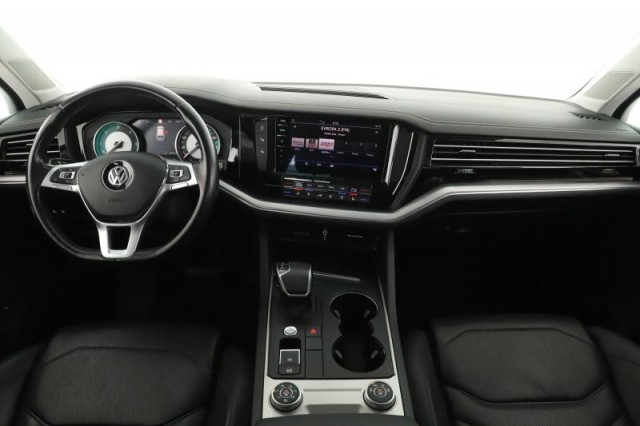 Volkswagen Touareg  3.0 TDI 