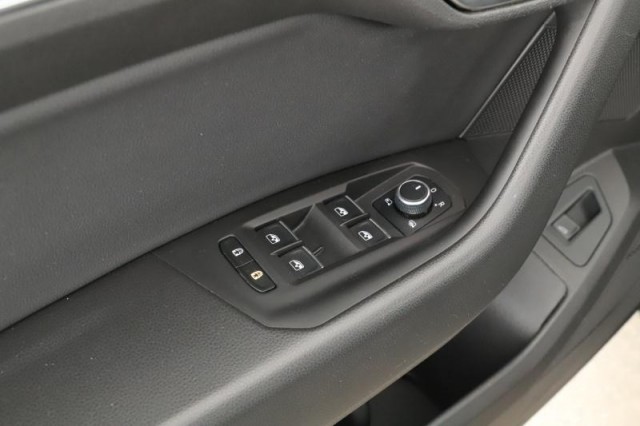 Volkswagen Touareg  3.0 TDI 