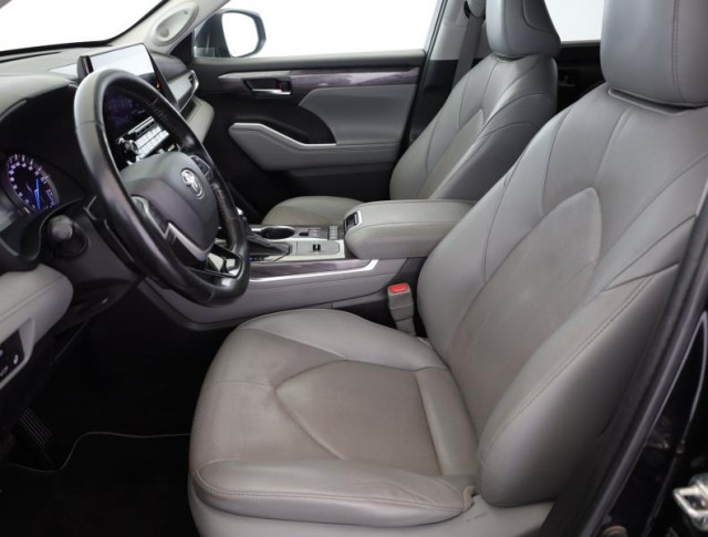 Toyota Highlander  2.5 Hybrid 