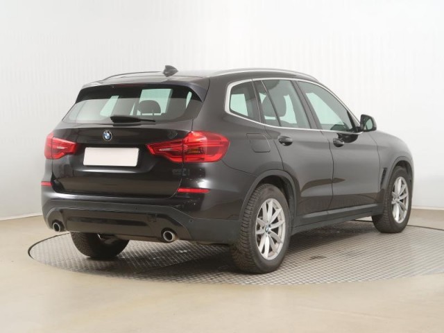 BMW X3  sDrive18d 
