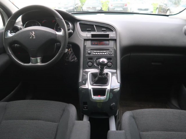 Peugeot 5008  2.0 BlueHDi 