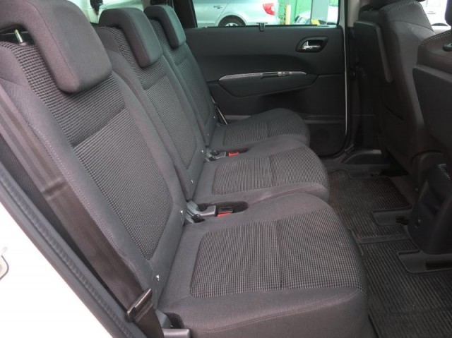 Peugeot 5008  2.0 BlueHDi 