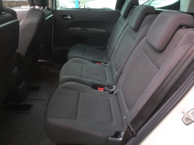 Peugeot 5008  2.0 BlueHDi 